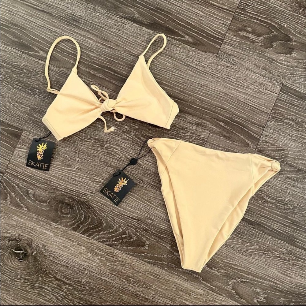 Skatie bikini size xs NWT
